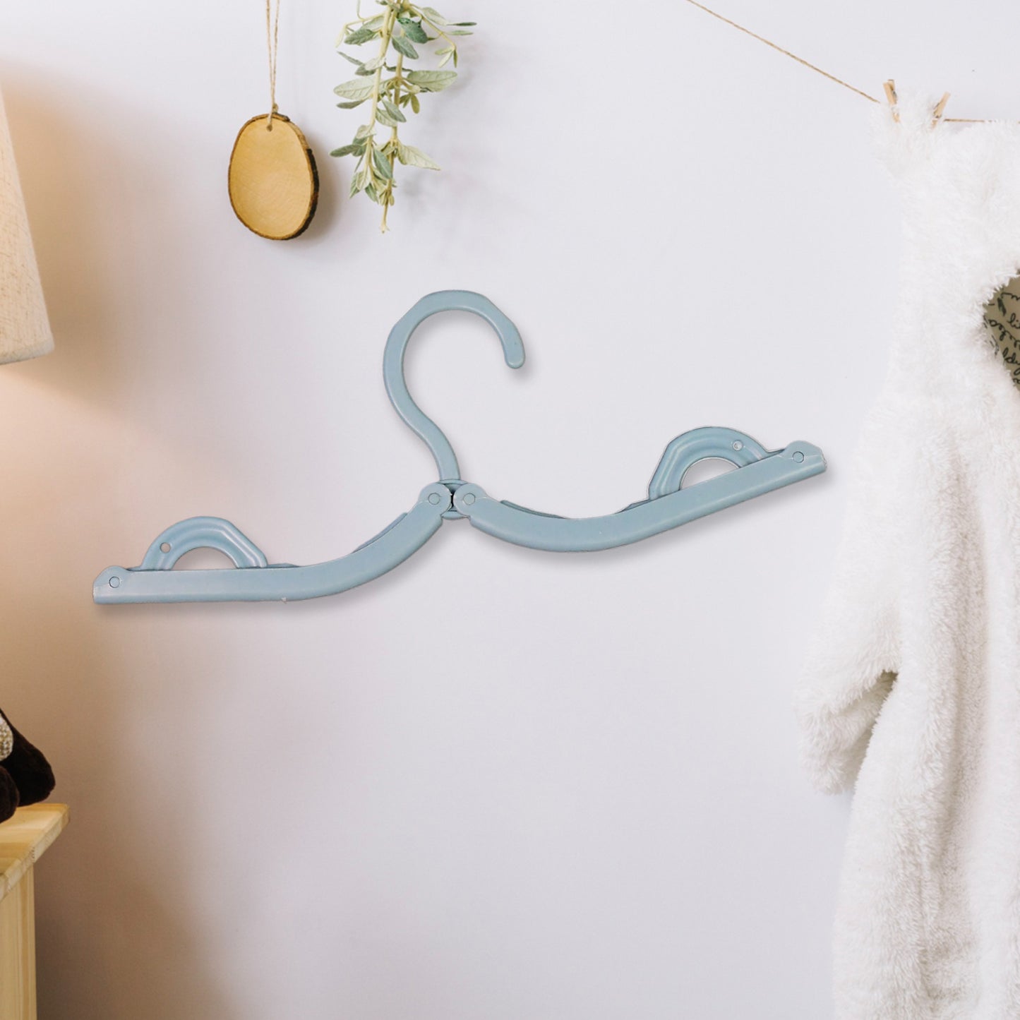Folding Clothes Hangers